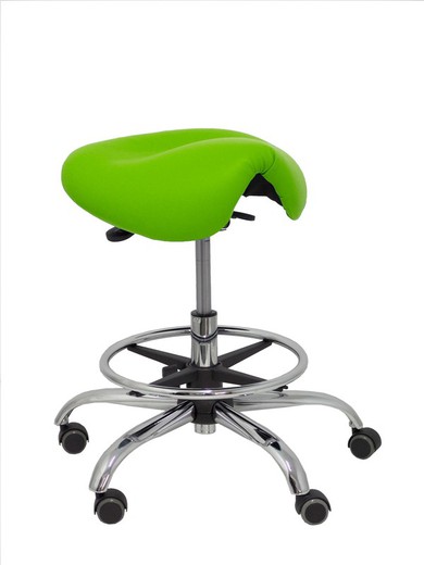 Modelo Alatoz. Taburete clínico giratorio y ergonómico con asiento anatómico y regulable en altura (aro reposapiés cromado INCLUIDO)  Asiento tapizado en similpiel color verde pistacho (FÁCIL DE LIMPIAR)