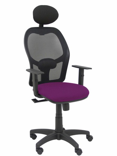 Modelo Alocén - Silla de oficina ergonómica con mecanismo sincro, brazos regulables y ajustable en altura - Respaldo de malla transpirable en color negro con cabecero fijo y asiento tapizados en tejido BALI color morado.