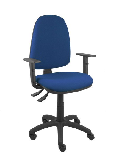 Modelo Ayna S- Silla de oficina ergonómica con mecanismo asincro y regulable en altura - Asiento y respaldo tapizados en tejido BALI color azul marino. Brazos regulables incluidos.