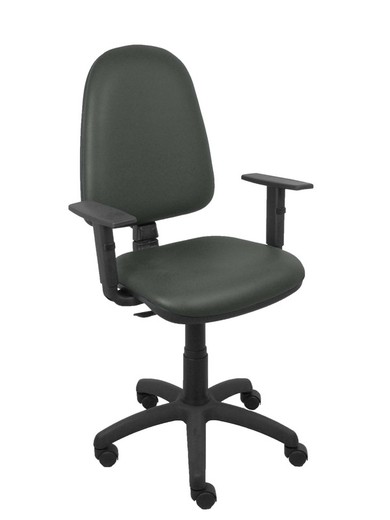 Modelo Ayna - Silla de oficina ergonómica con mecanismo de contacto permanente y regulable en altura - Asiento y respaldo tapizados en tejido SIMILPIEL color gris oscuro (BRAZOS REGULABLES EN ALTURA)