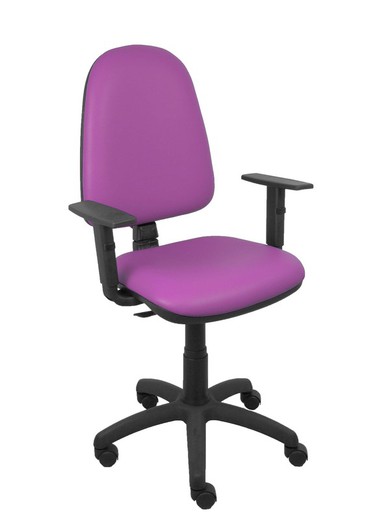 Modelo Ayna - Silla de oficina ergonómica con mecanismo de contacto permanente y regulable en altura - Asiento y respaldo tapizados en tejido SIMILPIEL color morado (BRAZOS REGULABLES EN ALTURA)