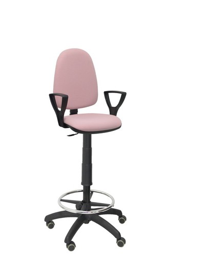 Modelo Ayna Taburete - Taburete ergonómico con mecanismo de contacto permanente, regulable en altura, aro reposapiés y ruedas de parqué - Asiento y respaldo tapizados en tejido BALI color rosa pálido (BRAZOS FIJOS INCLUIDOS)