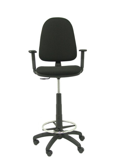 Modelo Ayna Taburete - Taburete ergonómico con mecanismo de contacto permanente, regulable en altura y aro reposapiés - Brazos regulables de serie - Asiento y respaldo tapizados en tejido BALI color negro