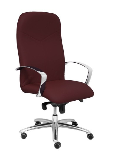 Modelo Caudete - Sillón de dirección ergonómico con mecanismo basculante y regulable en altura - Asiento y respaldo tapizados en similpiel color marrón oscuro.