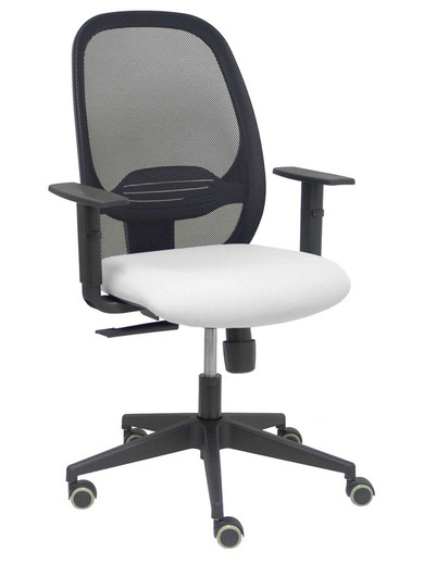 Modelo Cilanco negra - Silla de oficina ergonómica con mecanismo sincro, brazos regulables y ajustable en altura - Respaldo negro, tapizado en malla transpirable en color negro y asiento tapizado en tejido BALI color blanco.