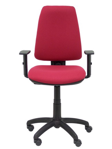 Modelo Elche CP - Silla de oficina ergonómica con mecanismo permanente y regulable en altura - Asiento y respaldo tapizados en tejido BALI color granate (BRAZOS REGULABLES EN ALTURA)