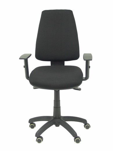 Modelo Elche S - Silla de oficina ergonómica con mecanismo asincro, regulable en altura y ruedas de parqué - Asiento y respaldo tapizados en tejido BALI color negro. (BRAZOS REGULABLES EN ALTURA)