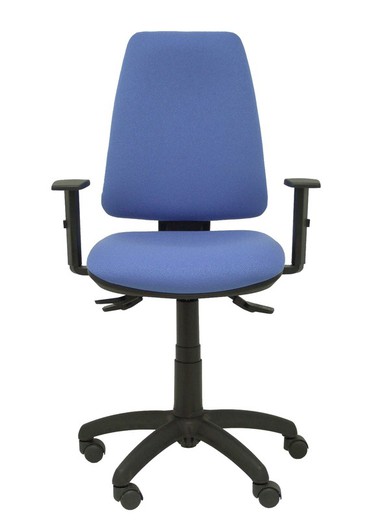 Modelo Elche S - Silla de oficina ergonómica con mecanismo sincro, regulable en altura y ruedas de nailon - Asiento y respaldo tapizados en tejido BALI color azul claro (BRAZOS REGULABLES EN ALTURA)