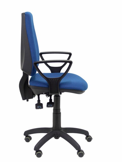 Modelo Elche S - Silla de oficina ergonómica con mecanismo sincro, regulable en altura y ruedas de parqué - Asiento y respaldo tapizados en tejido BALI color azul marino (BRAZOS FIJOS INCLUIDOS)