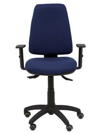 Modelo Elche S - Silla de oficina ergonómica con mecanismo sincro, regulable en altura y ruedas de parqué - Asiento y respaldo tapizados en tejido BALI color azul marino (BRAZOS REGULABLES EN ALTURA)