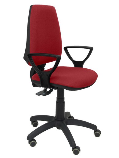 Modelo Elche S - Silla de oficina ergonómica con mecanismo sincro, regulable en altura y ruedas de parqué - Asiento y respaldo tapizados en tejido BALI color granate (BRAZOS FIJOS INCLUIDOS)