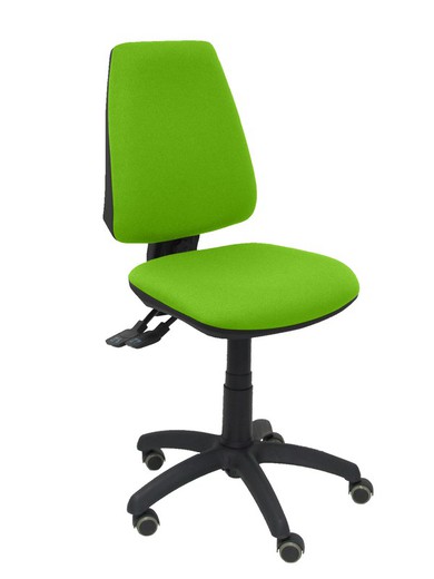 Modelo Elche S - Silla de oficina ergonómica con mecanismo sincro, regulable en altura y ruedas de parqué - Asiento y respaldo tapizados en tejido BALI color pistacho