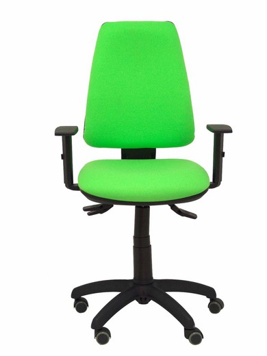 Modelo Elche S - Silla de oficina ergonómica con mecanismo sincro, regulable en altura y ruedas de parqué - Asiento y respaldo tapizados en tejido BALI color pistacho (BRAZOS REGULABLES EN ALTURA)