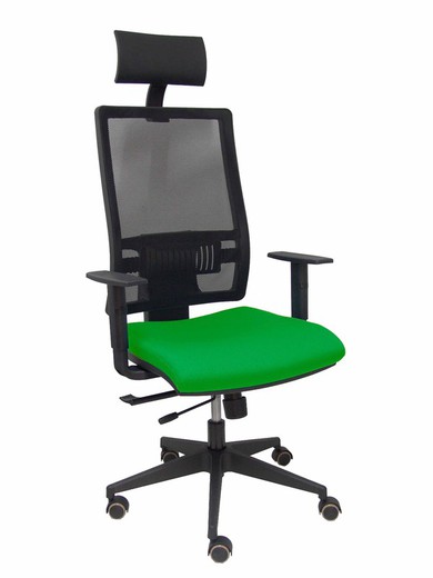 Modelo Horna - Silla de oficina ergonómica con mecanismo sincro con traslack y regulable en altura - Respaldo alto de malla transpirable con cabecero fijo y apoyo lumbar regulable. Asiento tapizado en tejido BALI color verde.