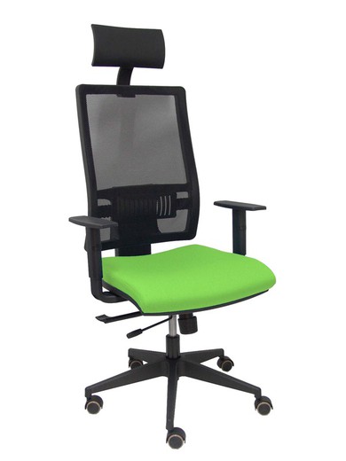 Modelo Horna - Silla de oficina ergonómica con mecanismo sincro con traslack y regulable en altura - Respaldo alto de malla transpirable con cabecero fijo y apoyo lumbar regulable. Asiento tapizado en tejido BALI color verde pistacho.