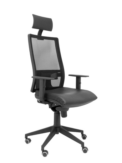 Modelo Horna  Silla de oficina ergonómica con mecanismo sincro y regulable en altura  Respaldo alto de malla transpirable con cabecero y asiento tapizado en similpiel color negro (CON CABECERO INCLUIDO)