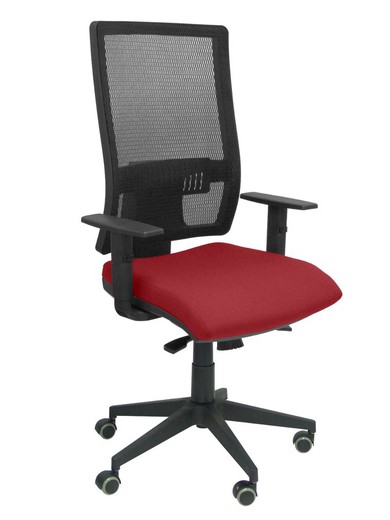 Modelo Horna - Silla de oficina ergonómica con mecanismo sincro y regulable en altura - Respaldo alto de malla transpirable y asiento tapizado en tejido BALI color granate