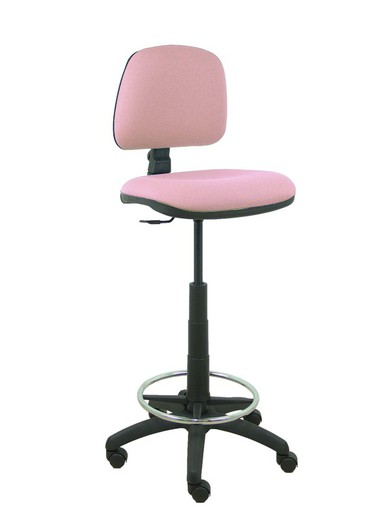 Modelo Isso - Taburete ergonómico giratorio y regulable en altura con aro reposapiés cromado (INCLUIDO)  Asiento y respaldo tapizados en tejido bali color rosa.