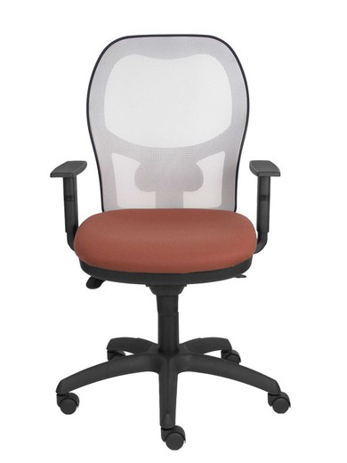 Modelo Jorquera - Silla de oficina ergonómica con mecanismo sincro, brazos regulables y ajustable en altura - Respaldo de malla transpirable en color blanco y asiento tapizados en tejido BALI color marrón