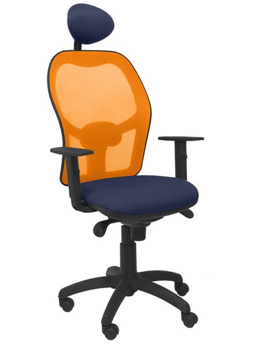 Modelo Jorquera - Silla de oficina ergonómica con mecanismo sincro, brazos regulables y ajustable en altura  Respaldo de malla transpirable en color naranja y asiento tapizados en tejido BALI color azul marino (CON CABECERO)