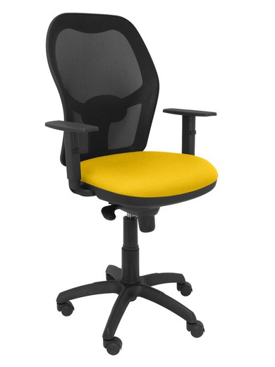 Modelo Jorquera - Silla de oficina ergonómica con mecanismo sincro, brazos regulables y ajustable en altura - Respaldo de malla transpirable en color negro y asiento tapizados en tejido BALI color amarillo