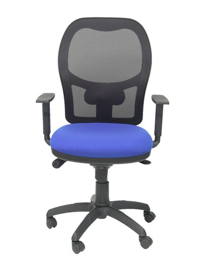 Modelo Jorquera - Silla de oficina ergonómica con mecanismo sincro, brazos regulables y ajustable en altura - Respaldo de malla transpirable en color negro y asiento tapizados en tejido BALI color azul