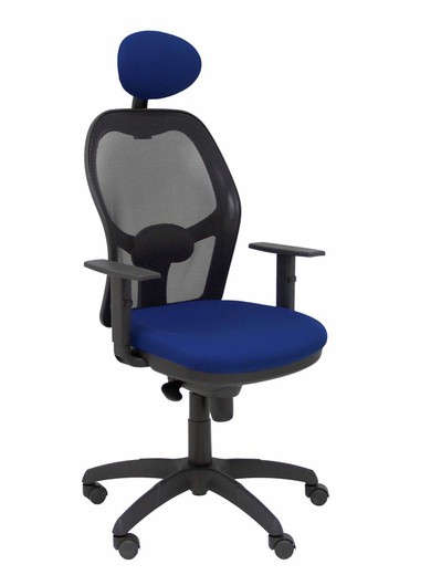 Modelo Jorquera - Silla de oficina ergonómica con mecanismo sincro, brazos regulables y ajustable en altura  Respaldo de malla transpirable en color negro y asiento tapizados en tejido BALI color azul marino (CON CABECERO)