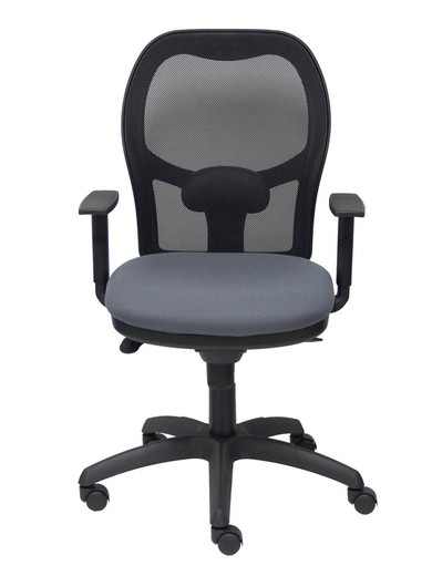 Modelo Jorquera - Silla de oficina ergonómica con mecanismo sincro, brazos regulables y ajustable en altura - Respaldo de malla transpirable en color negro y asiento tapizados en tejido BALI color gris oscuro