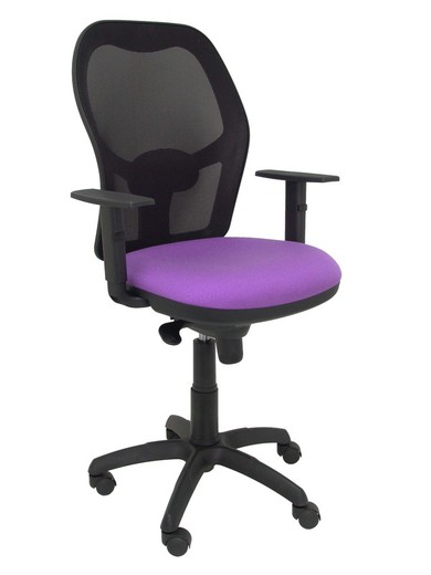 Modelo Jorquera - Silla de oficina ergonómica con mecanismo sincro, brazos regulables y ajustable en altura - Respaldo de malla transpirable en color negro y asiento tapizados en tejido BALI color lila