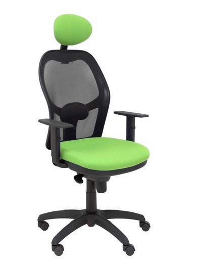 Modelo Jorquera - Silla de oficina ergonómica con mecanismo sincro, brazos regulables y ajustable en altura  Respaldo de malla transpirable en color negro y asiento tapizados en tejido BALI color pistacho (CON CABECERO)