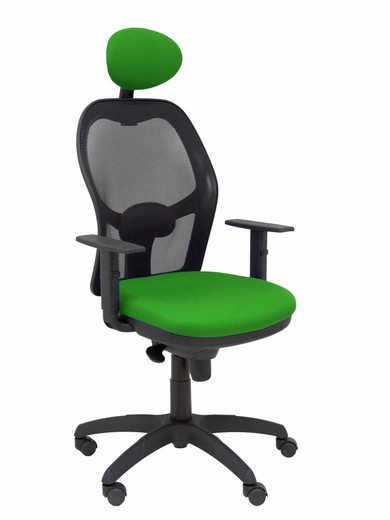 Modelo Jorquera - Silla de oficina ergonómica con mecanismo sincro, brazos regulables y ajustable en altura  Respaldo de malla transpirable en color negro y asiento tapizados en tejido BALI color verde (CON CABECERO)