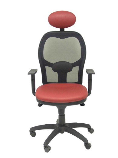 Modelo Jorquera - Silla de oficina ergonómica con mecanismo sincro, brazos regulables y ajustable en altura  Respaldo de malla transpirable en color negro y asiento tapizados en tejido SIMILPIEL color granate (CON CABECERO)