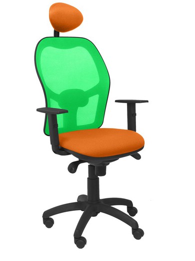 Modelo Jorquera - Silla de oficina ergonómica con mecanismo sincro, brazos regulables y ajustable en altura  Respaldo de malla transpirable en color verde y asiento tapizados en tejido BALI color naranja (CON CABECERO)