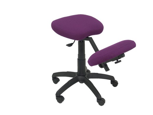 Modelo Lietor - Taburete de oficina ergonómico giratorio y regulable en altura - Asiento tapizado en tejido BALI color morado (RODILLERA REGULABLE)