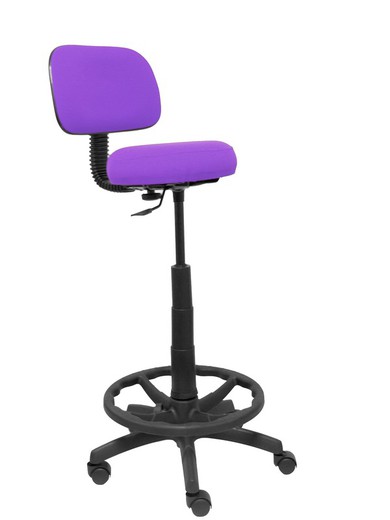 Modelo Llanos Taburete - Taburete ergonómico con mecanismo de contacto lama, regulable en altura y aro reposapiés - Asiento y respaldo tapizados en tejido bali color lila.