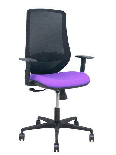 Modelo Mardos - Silla de oficina ergonómica con mecanismo sincro, brazos regulables y ajustable en altura - Respaldo de malla transpirable en color negro y asiento tapizados en tejido BALI color lila.