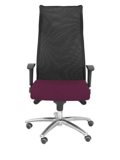 Modelo Sahuco - Sillón de dirección ergonómico con mecanismo sincro y regulable en altura - Respaldo de malla transpirable y asiento tapizados en tejido BALI color morado