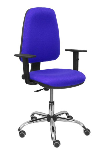 Modelo Sierra CP - Silla de oficina ergonómica con mecanismo de contacto permanente y regulable en altura - Asiento y tejido tapizado en tejido BALI color azul (BRAZOS REGULABLES EN ALTURA)