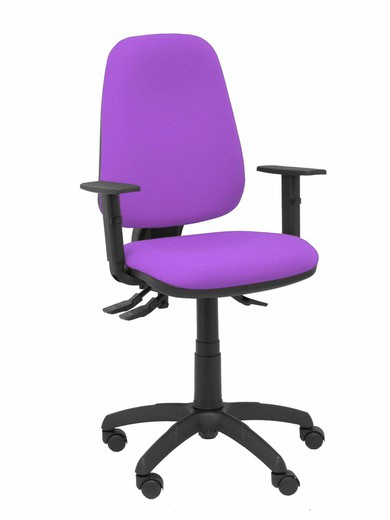 Modelo Sierra S - Silla de oficina ergonómica con mecanismo asincro y regulable en altura - Asiento y tejido tapizado en tejido BALI color lila. Base de poliamida en color negro. (BRAZOS REGULABLES INCLUIDOS)