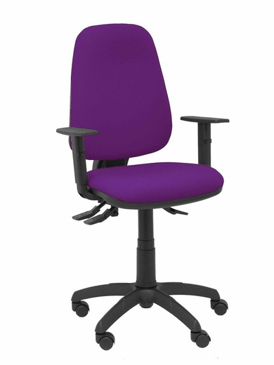 Modelo Sierra S - Silla de oficina ergonómica con mecanismo asincro y regulable en altura - Asiento y tejido tapizado en tejido BALI color morado. Base de poliamida en color negro. (BRAZOS REGULABLES INCLUIDOS)