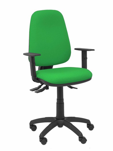 Modelo Sierra S - Silla de oficina ergonómica con mecanismo asincro y regulable en altura - Asiento y tejido tapizado en tejido BALI color verde. Base de poliamida en color negro. (BRAZOS REGULABLES INCLUIDOS)