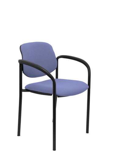 Modelo Styl - Silla confidente de 4 patas, con brazos y estructrua negra - Asiento y respaldo tapizados en tejido BALI color azul claro