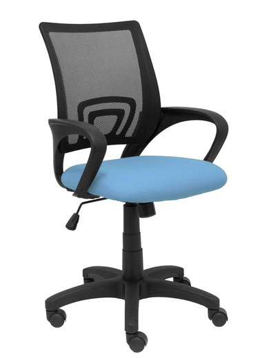 Modelo Vianos - Silla de oficina ergonómica con mecanismo basculante y regulable en altura - Respaldo de malla en color negro y asiento tapizado en tejido bali color azul cielo.