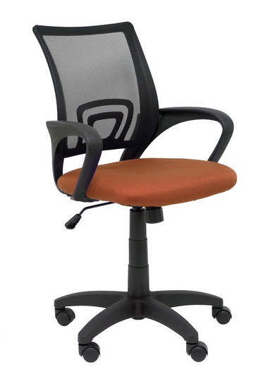 Modelo Vianos - Silla de oficina ergonómica con mecanismo basculante y regulable en altura - Respaldo de malla en color negro y asiento tapizado en tejido bali color marrón.