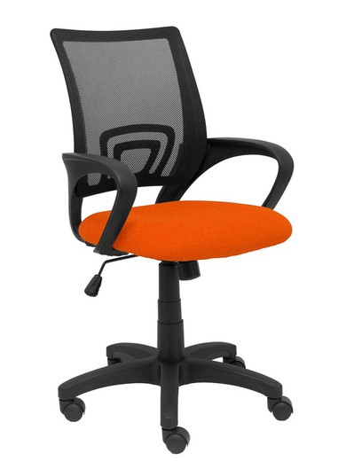 Modelo Vianos - Silla de oficina ergonómica con mecanismo basculante y regulable en altura - Respaldo de malla en color negro y asiento tapizado en tejido bali color naranja.