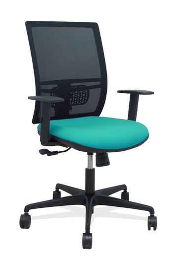 Modelo Yunquera - Silla de oficina ergonómica con mecanismo sincro, brazos regulables y ajustable en altura - Respaldo de malla transpirable en color negro y asiento tapizados en tejido BALI color turquesa.