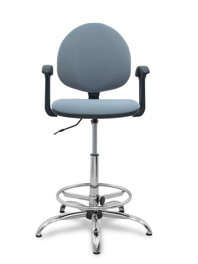 NOWYSTYL - Modelo Smart Taburete - Taburete ergonómico con mecanismo de contacto permanente, regulable en altura y aro reposapiés cromado. Brazos fijos- Asiento y respaldo tapizados en tejido micro color gris claro. Base cromada y topes.