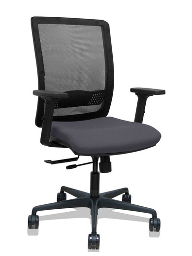 Silla de oficina ergonómica con mecanismo sincro con traslack, brazos regulables en 2D y ajustable en altura