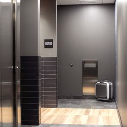 AeraMaxPRO AM IIIS (con base per pavimento o superfici)