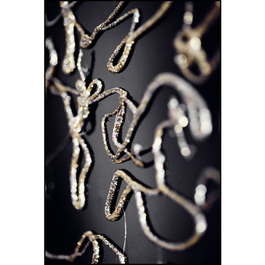 Blister pack of 16 Oval glitter sticks for low temperature gun, assorted (gold, silver)